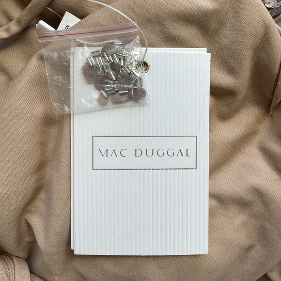 NWT Mac Duggal 10907 Sequined High Neck Sleeveless Column Gown in Taupe Size 12 - Picture 12 of 13